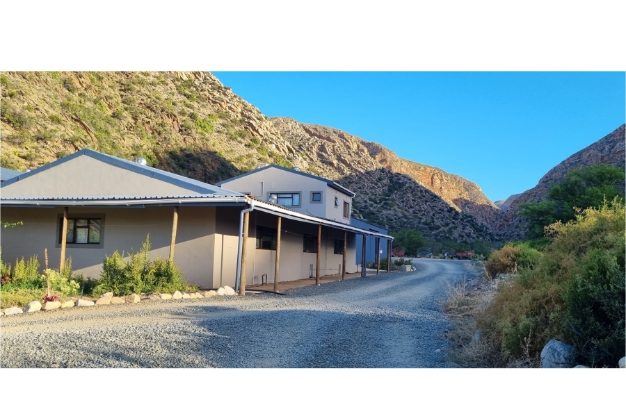 Commercial Property for Sale in De Rust Western Cape